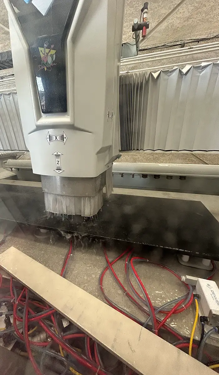 Façonnage en cours avec le centre numérique